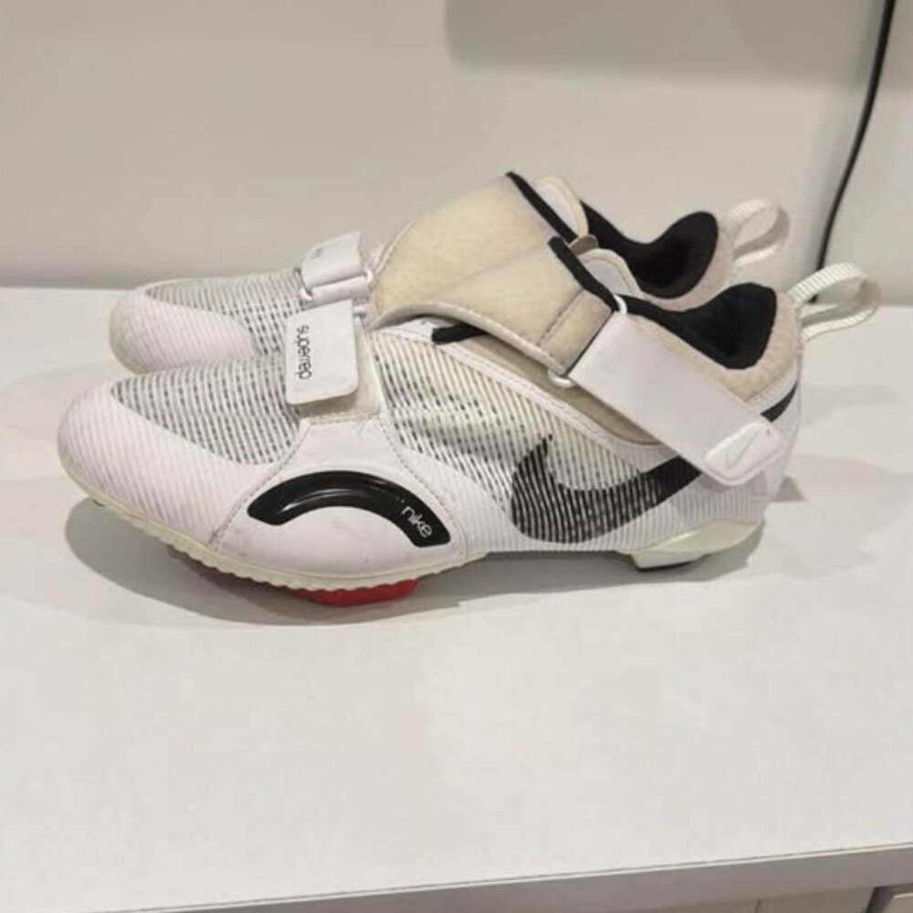 Cycling shoes